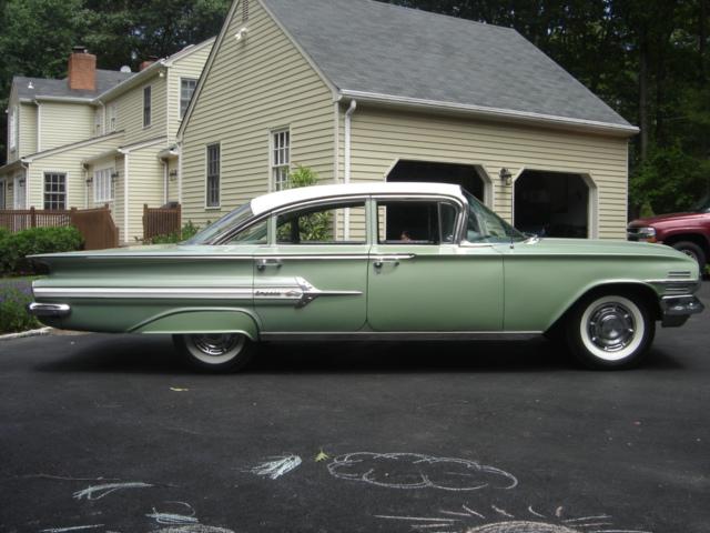 1960 impala 4dr sedan grn 3.JPG